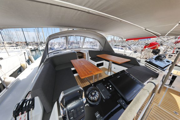 Image of #277 – OW yacht #4