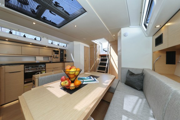 Image of #277 – OW yacht #9