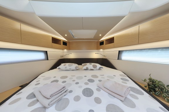 Image of #277 – OW yacht #18