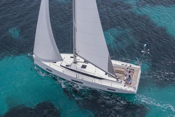 Image of Whisper yacht #12