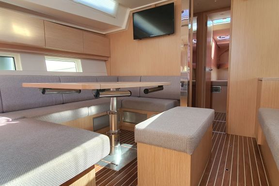 Image of Whisper yacht #16