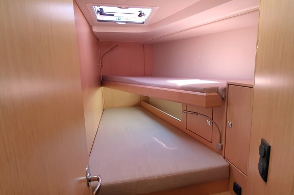 Image of Whisper yacht #18