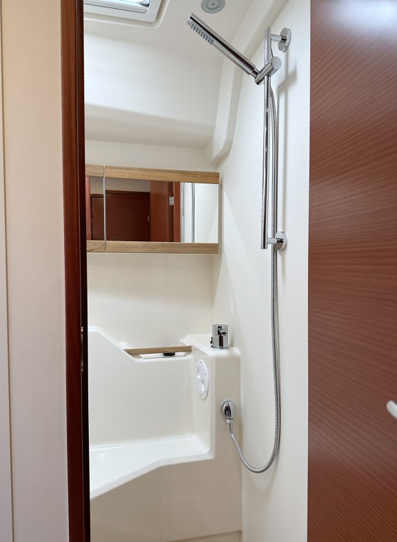 Image of Namaka Elua yacht #21