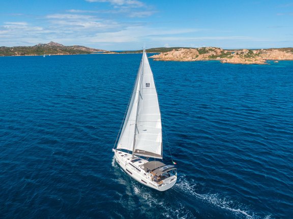 Image of Dione yacht #5