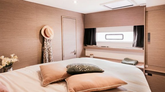 Image of Lune Rae yacht #28