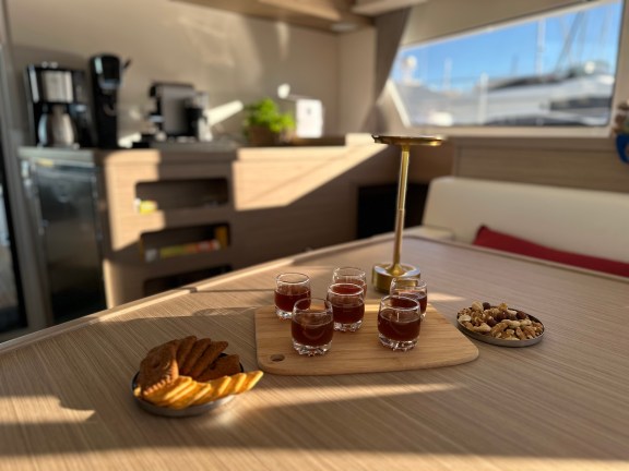 Image of Lady Aurora yacht #15