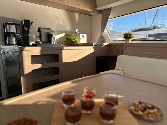 Image of Lady Aurora yacht #16