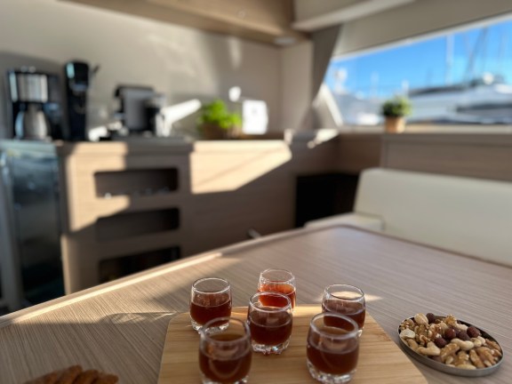 Image of Lady Aurora yacht #19