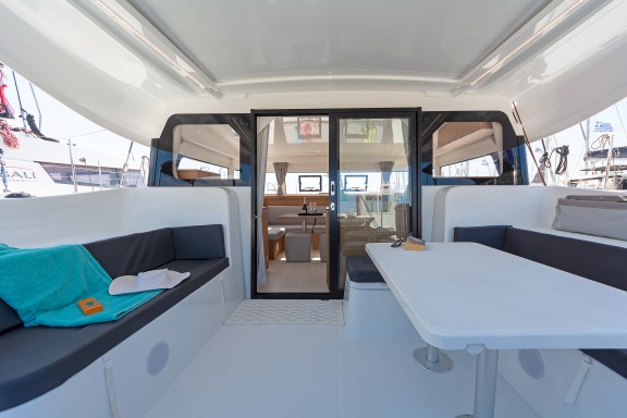 Image of Little Blue Ocean yacht #13