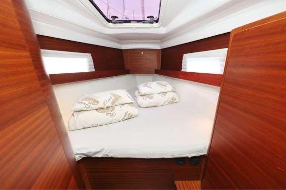 Image of Top Gun yacht #12