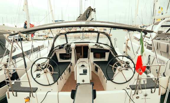 Image of Colibri yacht #9