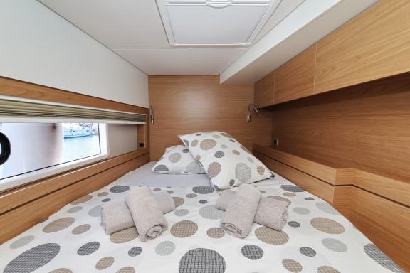 Image of #001 yacht #34