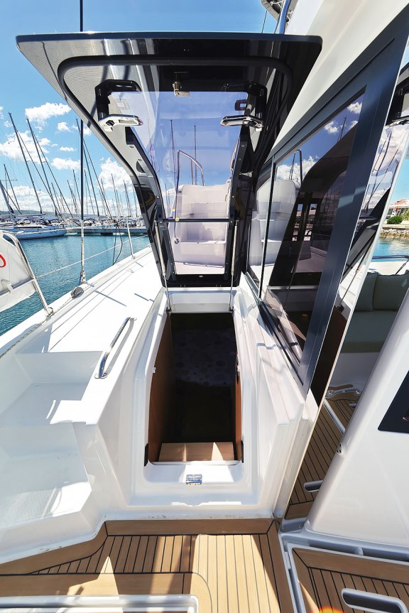 Image of Hermine yacht #16