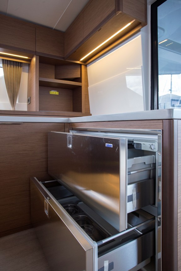 Image of Amanda of Sweden yacht #33