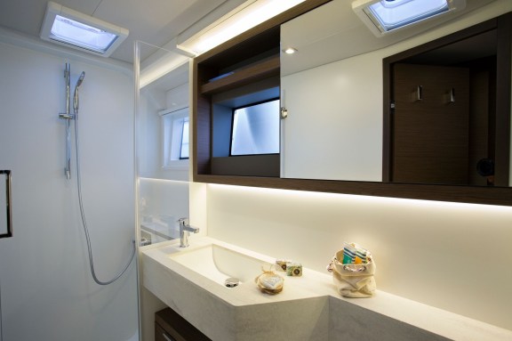 Image of Amanda of Sweden yacht #37