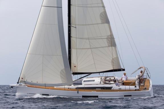 Image of Eurus yacht #14