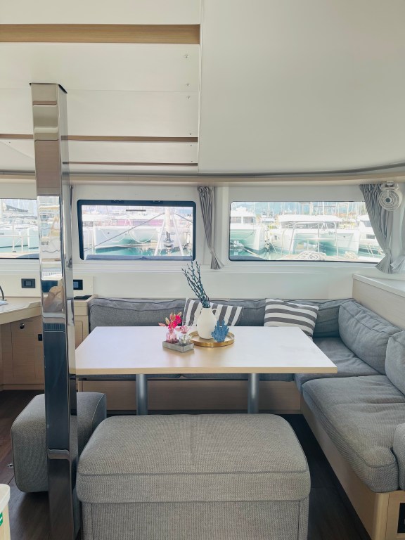 Image of Uncharted yacht #8