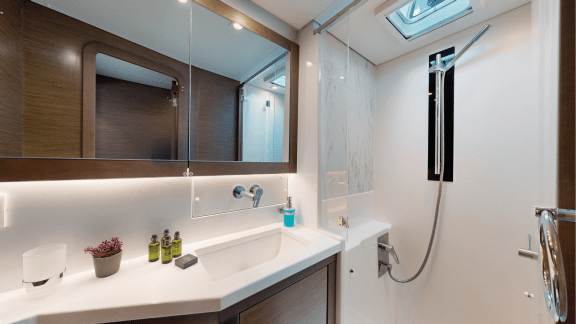 Image of Buena Suerte yacht #3