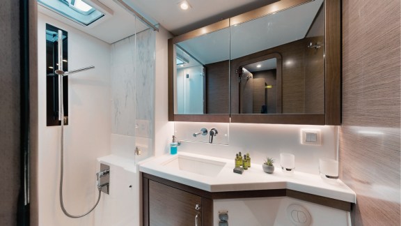 Image of Buena Suerte yacht #22