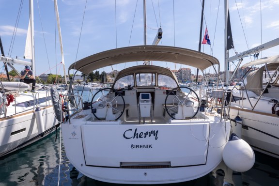 Image of Cherry yacht #3