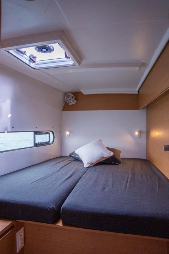 Image of Lom yacht #10