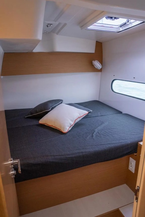 Image of Lom yacht #11