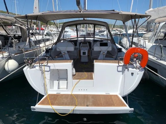Image of Zoe yacht #2