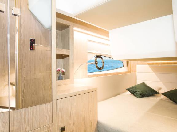 Image of Tireless yacht #31