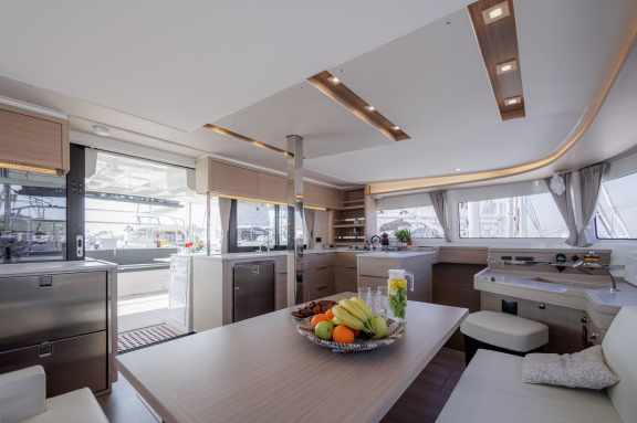 Image of Iris yacht #17