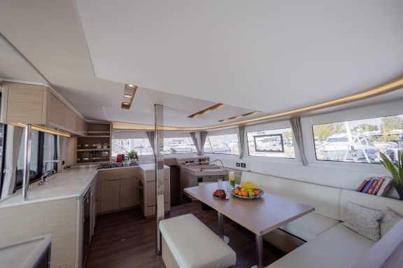 Image of Iris yacht #18