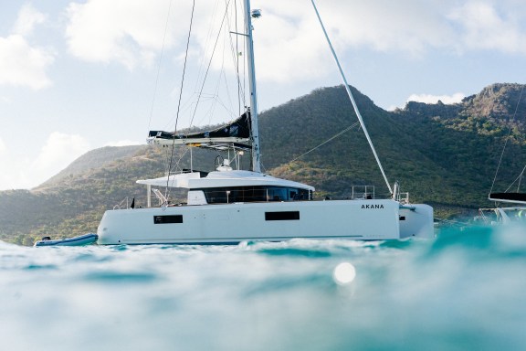 Image of Akana yacht #11