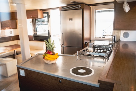 Image of Akana yacht #13