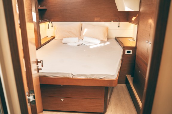 Image of Akana yacht #16