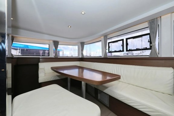 Image of Lila yacht #20