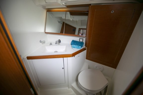 Image of Dancing Queen yacht #21