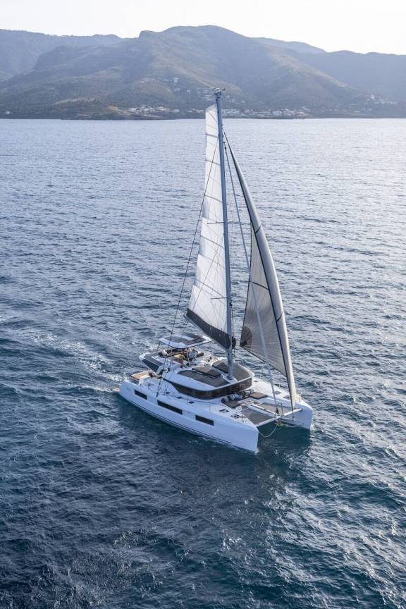 Image of #002 yacht #4