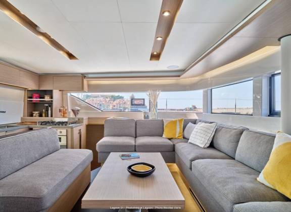 Image of #002 yacht #19