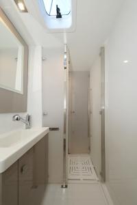 Image of Discordia yacht #25