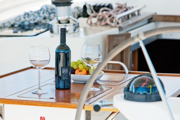 Image of MH 28 yacht #10