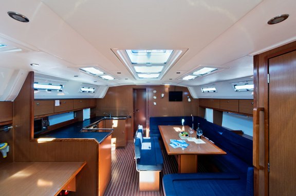 Image of MH 28 yacht #15