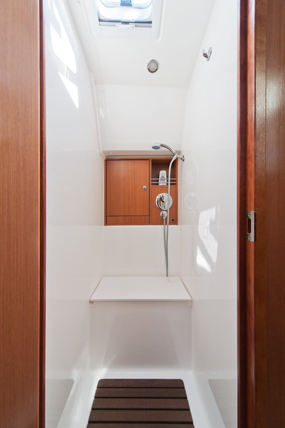 Image of MH 28 yacht #26