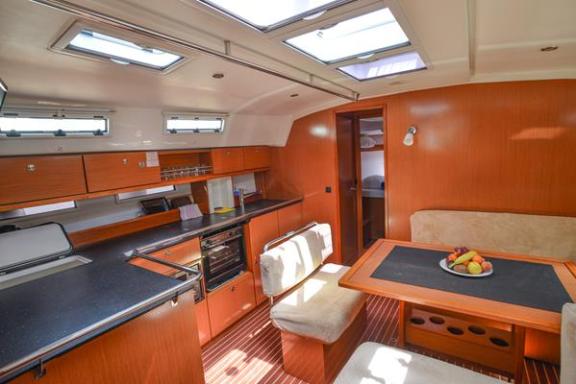 Image of Santa Maria I yacht #7