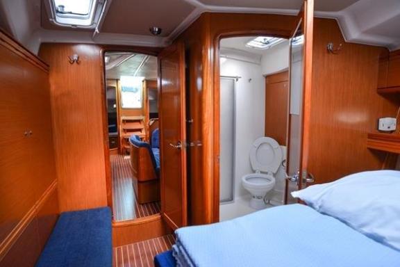 Image of Janina II yacht #12