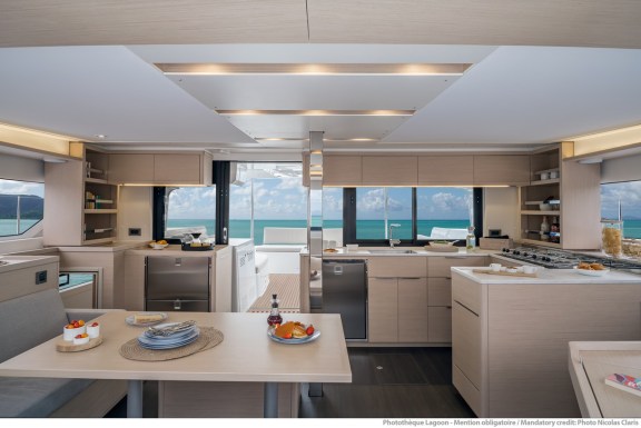 Image of Magellan Paradise I yacht #18