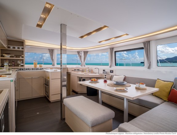 Image of Magellan Paradise I yacht #17