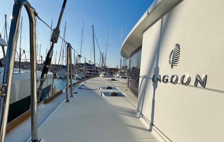Image of EmoSEAon yacht #7