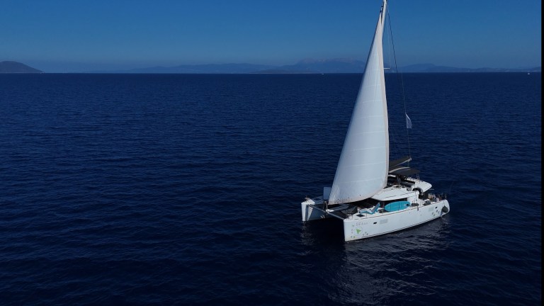 Image of EmoSEAon yacht #11