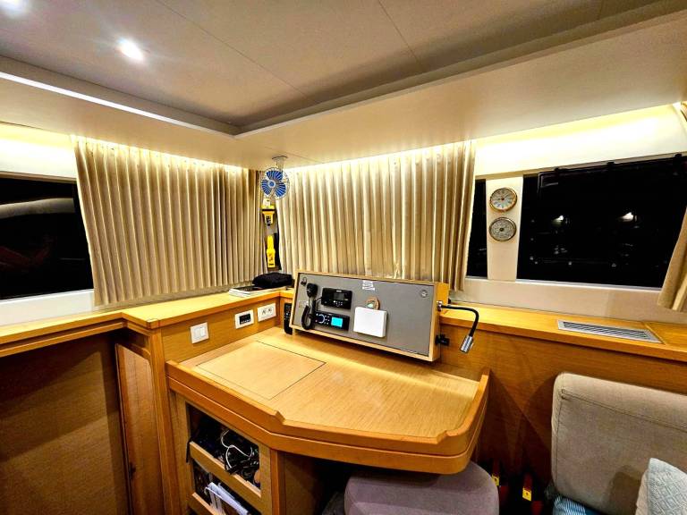Image of EmoSEAon yacht #26