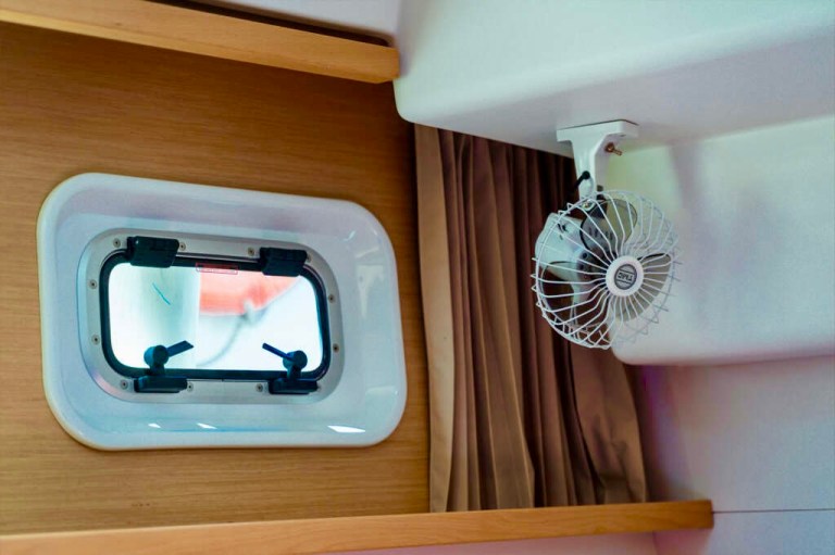 Image of EmoSEAon yacht #29