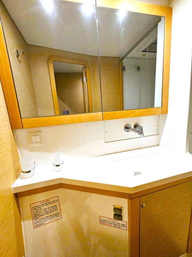 Image of EmoSEAon yacht #43